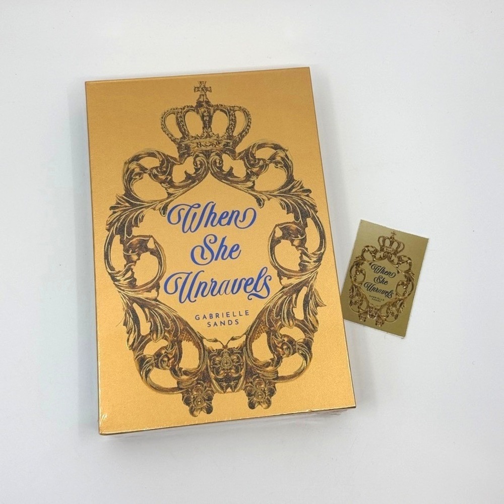 When She Unravels Gabrielle Sands Bookish Box Exclusive Gold Slipcase New Sealed